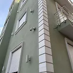 Erta * Golem (Tirana)