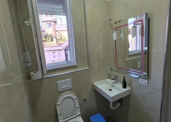 Hotel Erta Golem (Tirana)